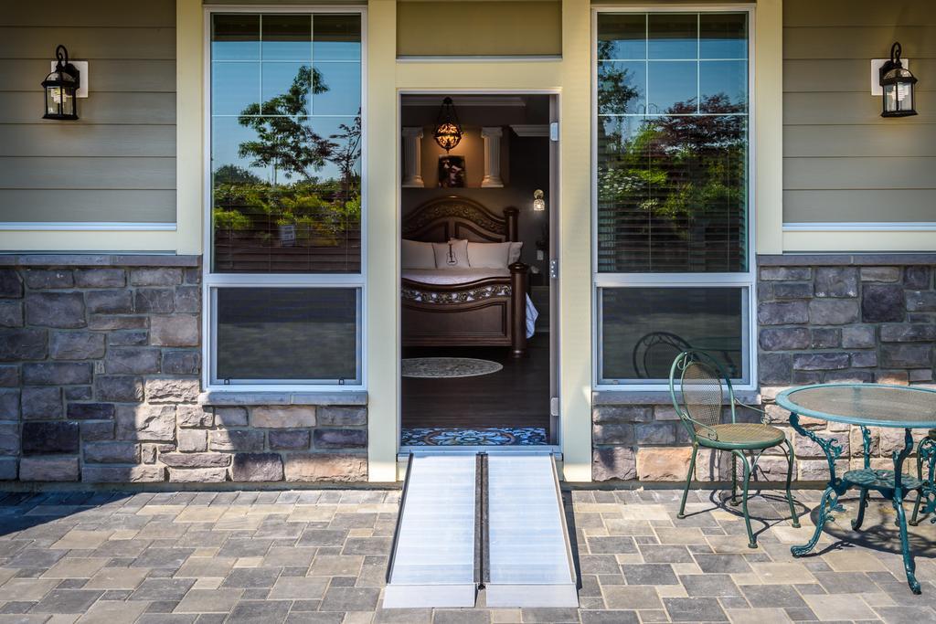 Brookside Inn Boutique Hotel Abbotsford Dış mekan fotoğraf